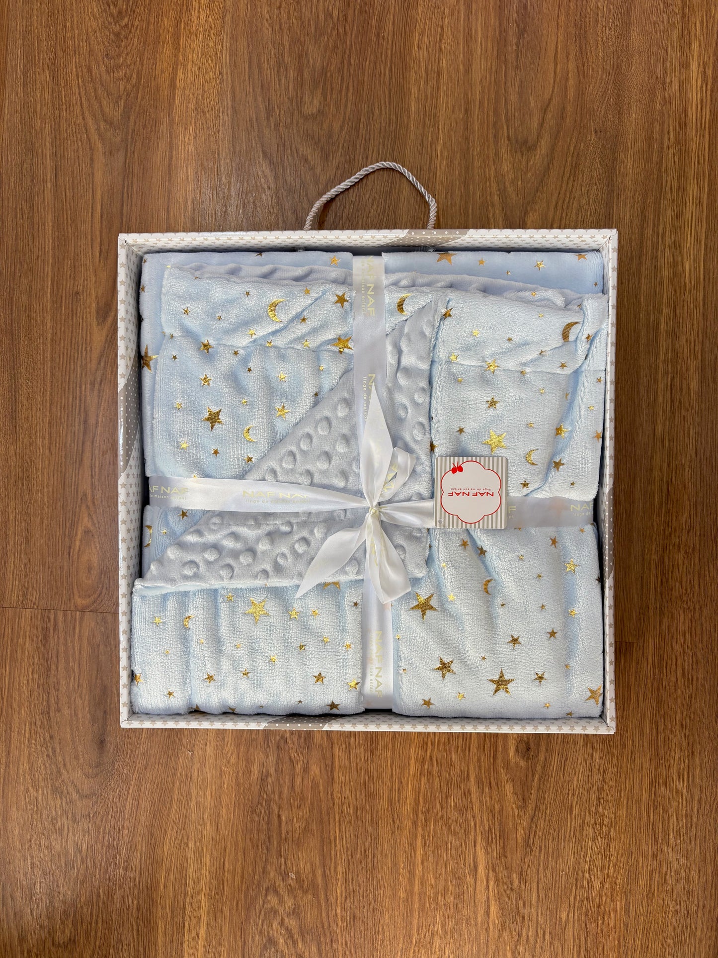 🛏️ Couverture bébé Étoile Bleu & Doré 140×110 cm – Naf Naf